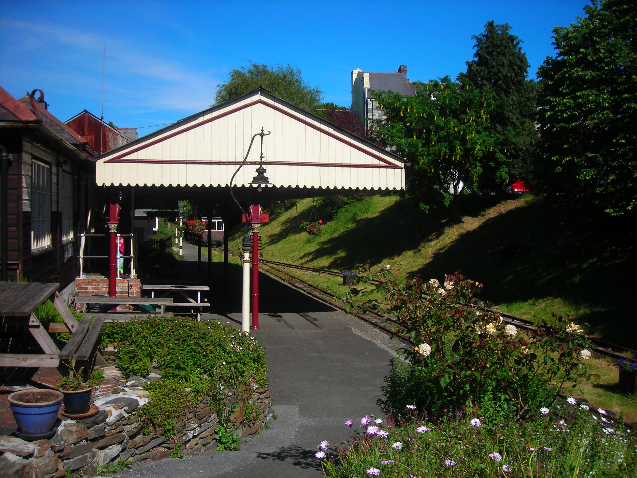 Launceston Steam Railway station situated just east of the former North Cornwall line station